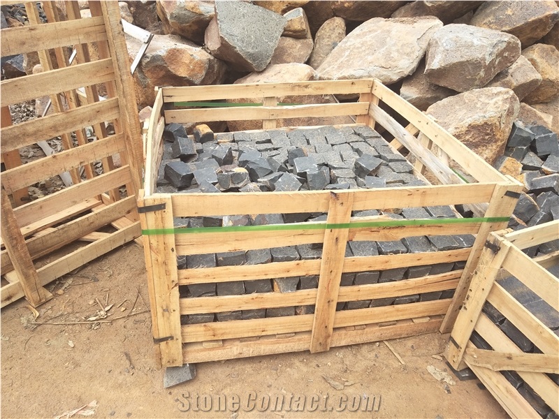 Black Basalt Granite Cobble Stone Natural Split