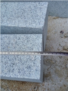 China Grey Granite Curbstone Kerbs Bush Hammered Finish