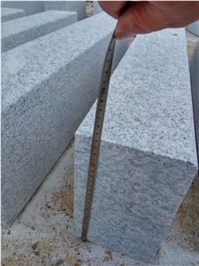China Grey Granite Curbstone Kerbs Bush Hammered Finish