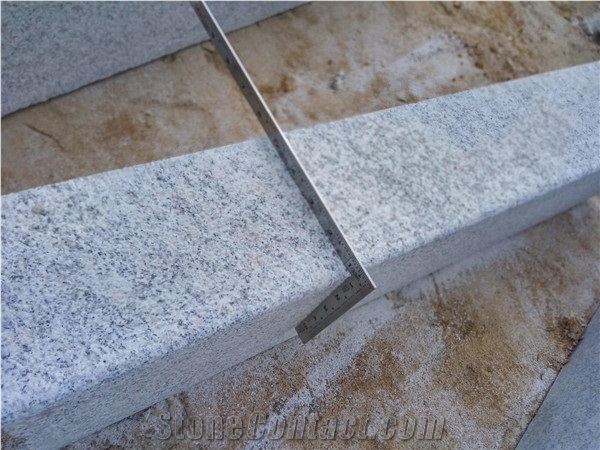 China Grey Granite Curbstone Kerbs Bush Hammered Finish