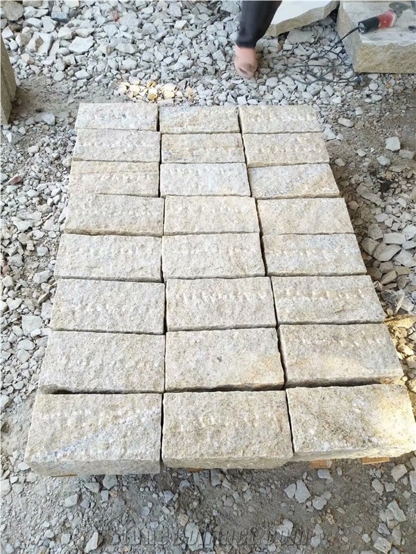 Golden Rusty Natural Split Curbstone