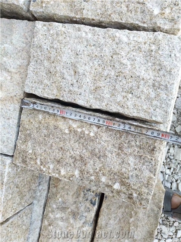 Golden Rusty Natural Split Curbstone