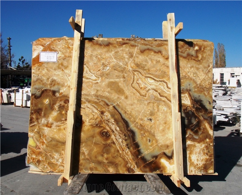 Golden Cloud Onyx Translucent Slabs Machine Cut to Size Wall Floor Tile Gofar