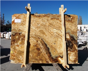Golden Cloud Onyx Translucent Slabs Machine Cut to Size Wall Floor Tile Gofar