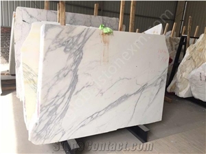 Beautiful Calacatta Slabs Tile for Interior Decor