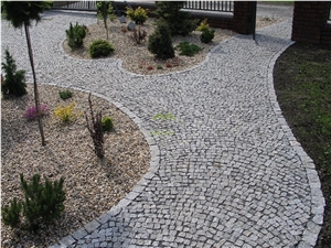 Grey Granite Cobble Stone Road Pavement
