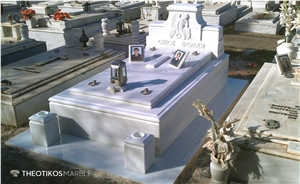White Marble Design Family Monuments