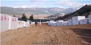 Sofita Beige Marble Blocks