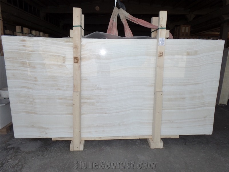 Onice Fasciato White Onyx Slabs