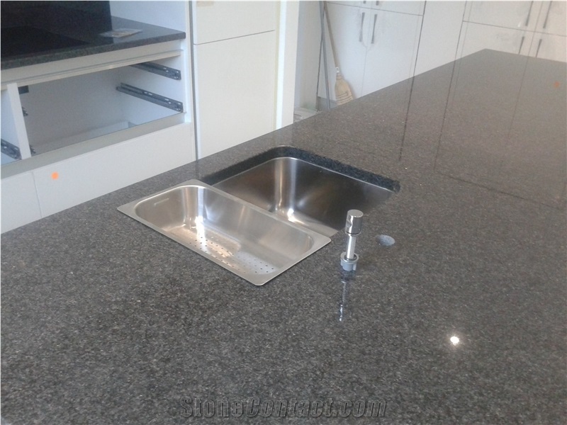 Black Anzola Granite Kitchen Countertop