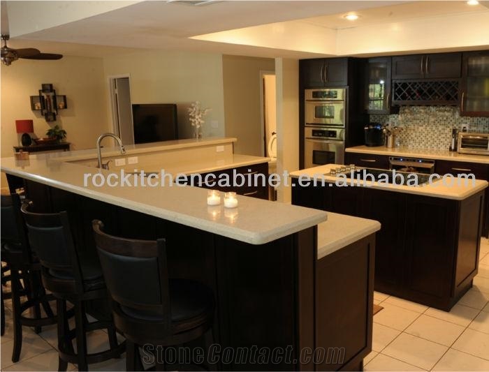 American Style Solid Wood Kitchen Cabinet, Quartz Countertop