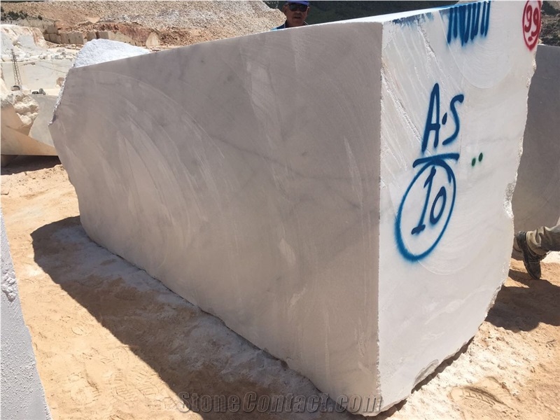 White Schirmann Marble Blocks