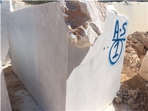 White Schirmann Marble Blocks