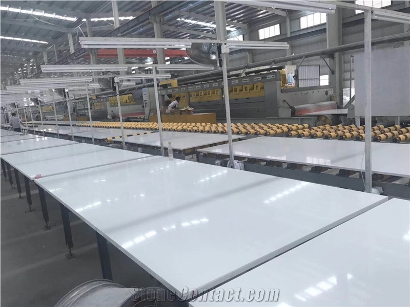 Super & Pure White Quartz Slabs Tiles for Countertop