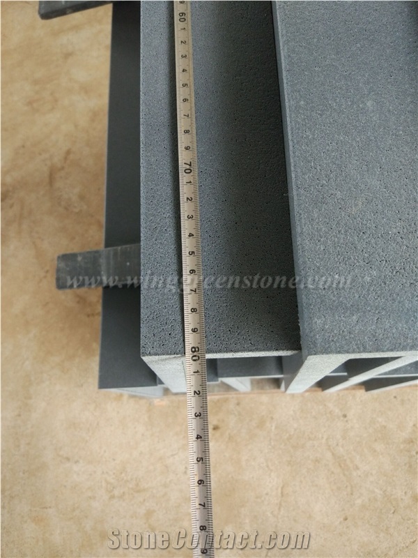 L Shape Black Basalt Steps, Winggreen