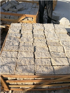 G682 Granite Cube Stone Paver,Rust Sesame China Cobble Stone Landscaping Wall Brick