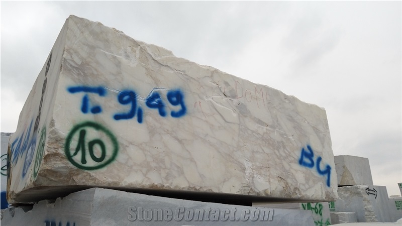 Book Matching Polish Calacatta Luna Marble Slab