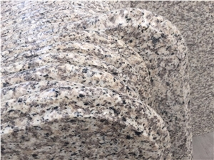 China Cheap Gold Granite Stone Custom Vanity Top
