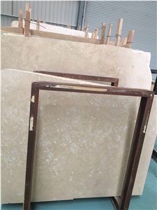 Light Color Cream Travertine Slab French Pattern