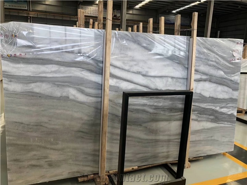 Cloudy White Tiles and Slabs