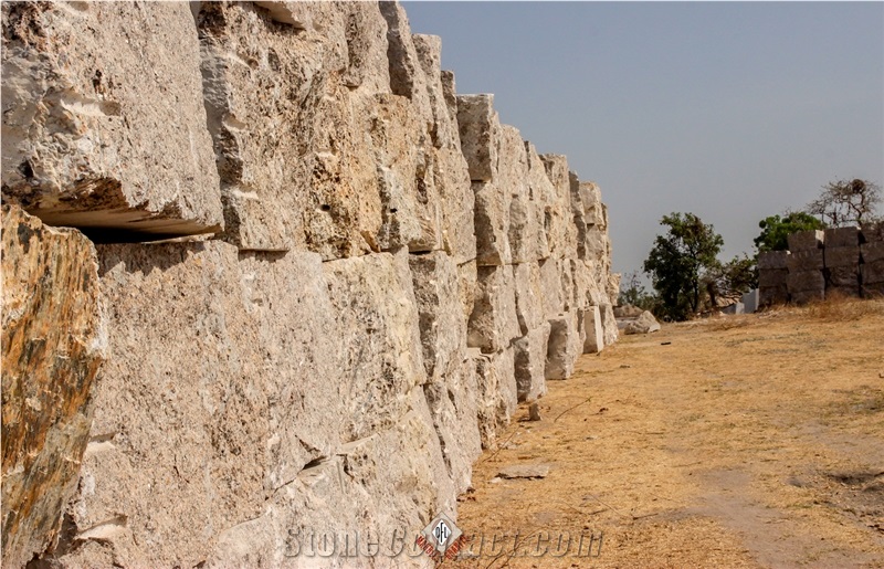 Gitata Gold Granite Block, Pegmatite Granite Block