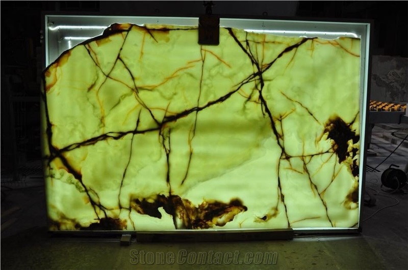 Lucra Green Onyx Tiles and Slabs