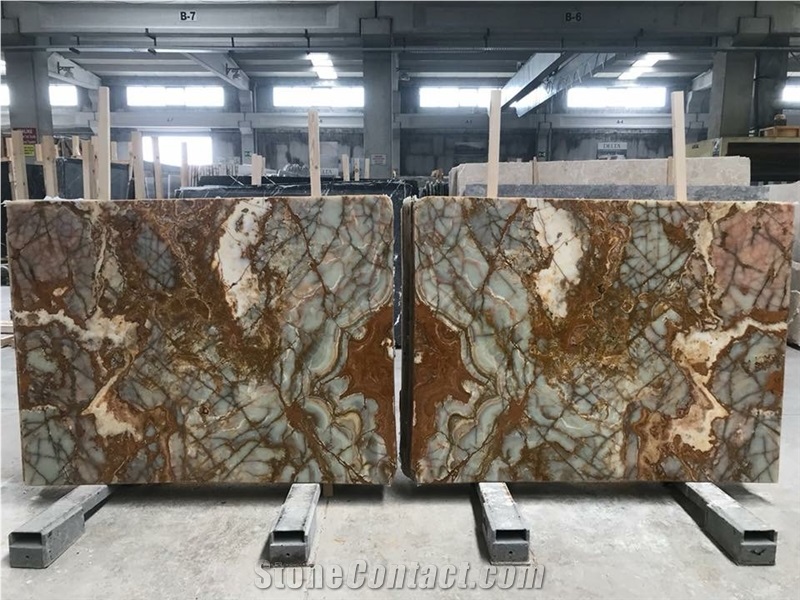 Lucra Green Onyx Tiles and Slabs