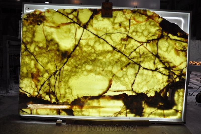 Lucra Green Onyx Tiles and Slabs
