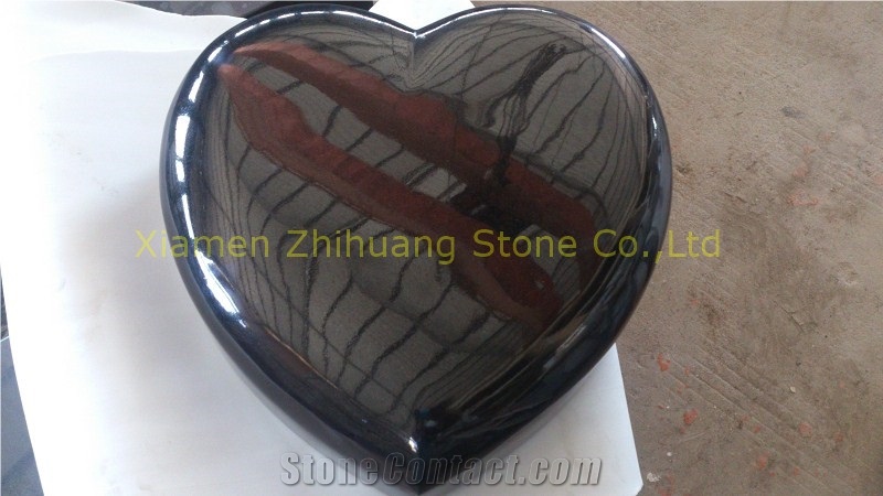 Wing Design Shanxi Black Granite Heart Monument