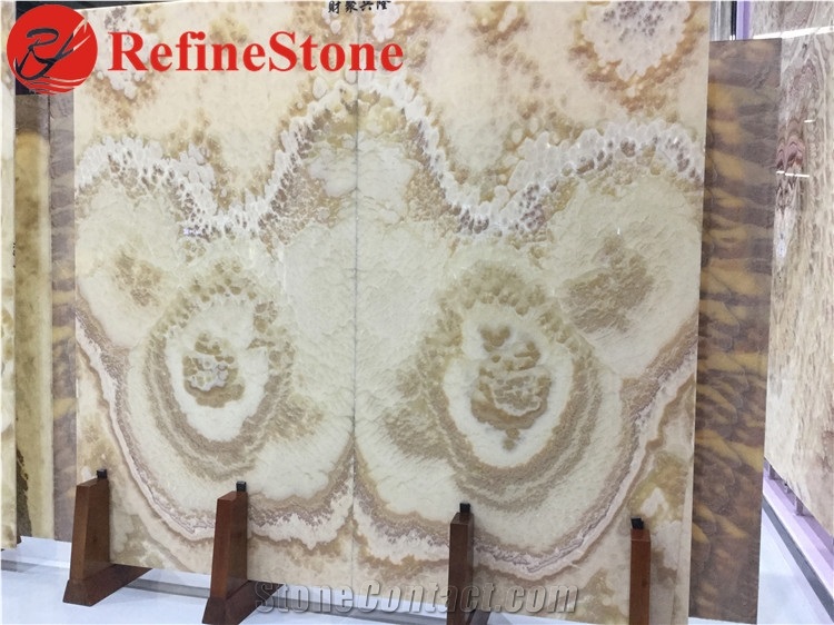 Book Matched Onyx Slabs for Background Wall