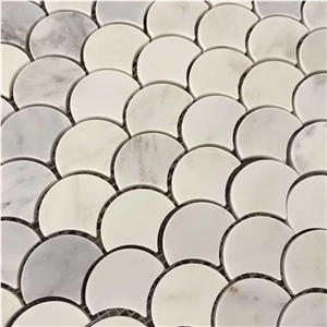China Carrara White Marble Fish Scale Mosaic Pattern