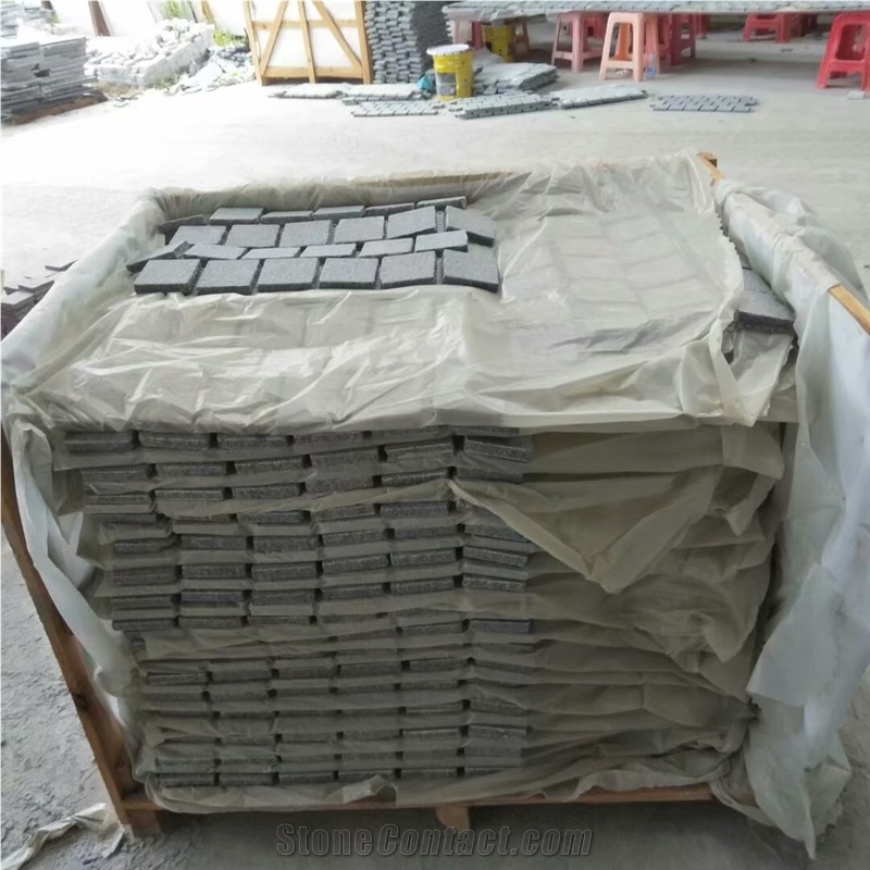 Dark Grey Cubes Cobblestone on Mesh Paving Walkway