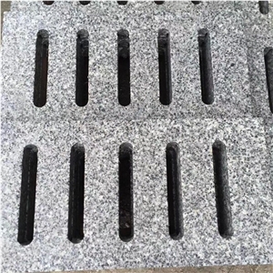 Granite Grain Hole Water Hole Pavement, Cordoba Grey Granite Pavement