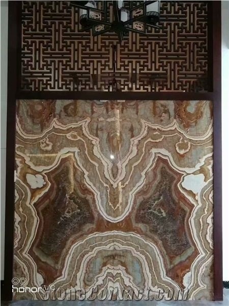 Onyx Bookmatched for Wall Translucent Design Light