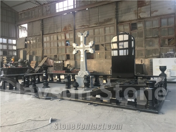 Cross Large Familytombstone/Memorial Monuments