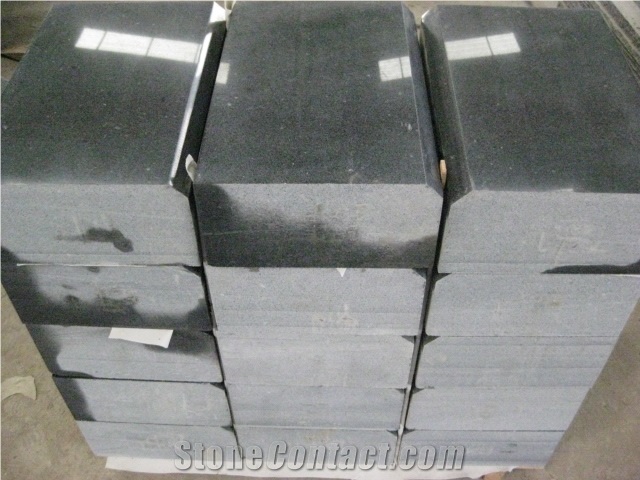 G654 Padang Dark Granite Kerbstone Sidestone