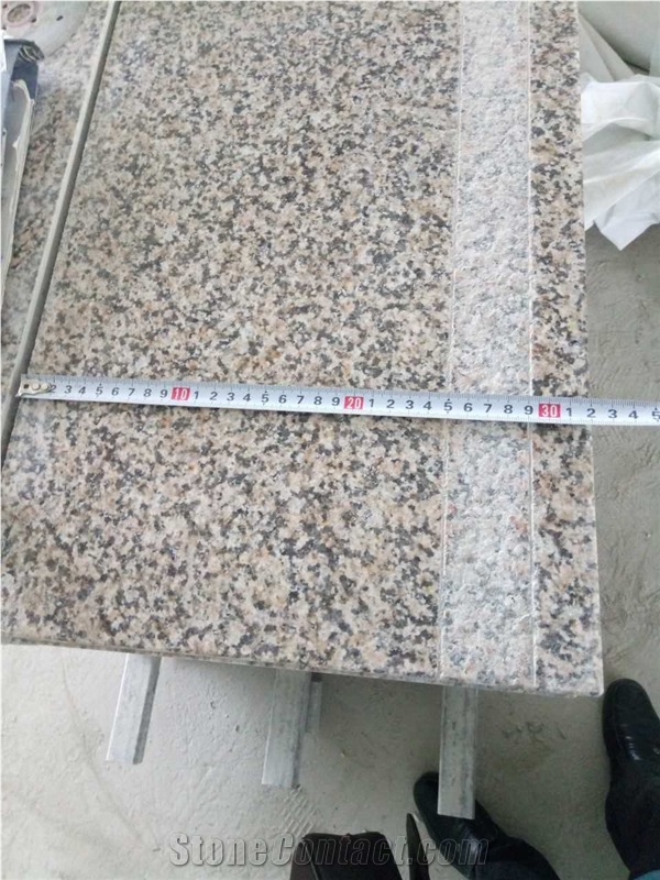 G682 Rusty Yellow Granite Staircase