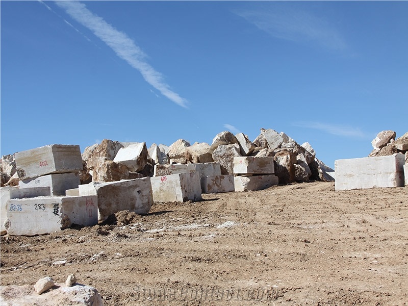 Sivas Medium Travertine Blocks