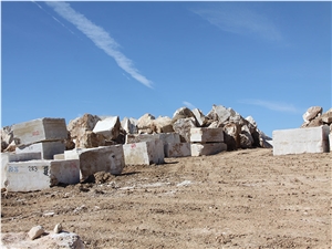 Sivas Medium Travertine Blocks