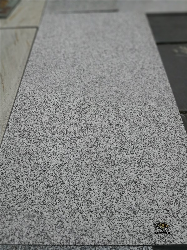 G633y Dark Grey Granite Flamed Floor Tiles
