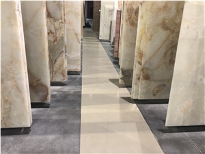 White Jade Onxy Polished Slab/Tile for Flooring