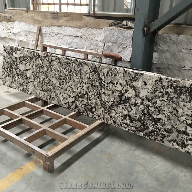 Bullnosed Edge Splendor White Granite Counter Tops