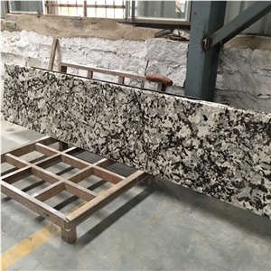 Bullnosed Edge Splendor White Granite Counter Tops