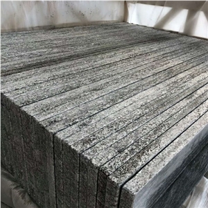 Chinese G302 Grey Granite Tiles