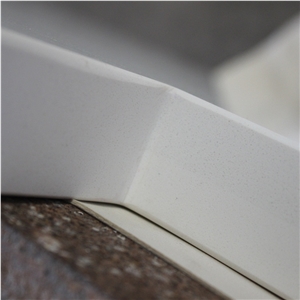 Pure White Quartz Kitchen Countertops