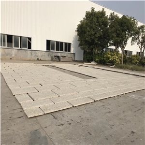 Giallo Cecilia Granite Tiles for Exterior Floor