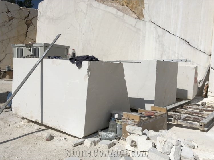 Visso Montenegro Limestone Blocks