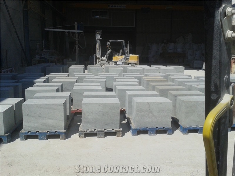 Azul Incomar Sandstone Kerbstone, Cut to Size