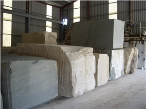 Rough Block Crema Incomar Floresta Sandstone