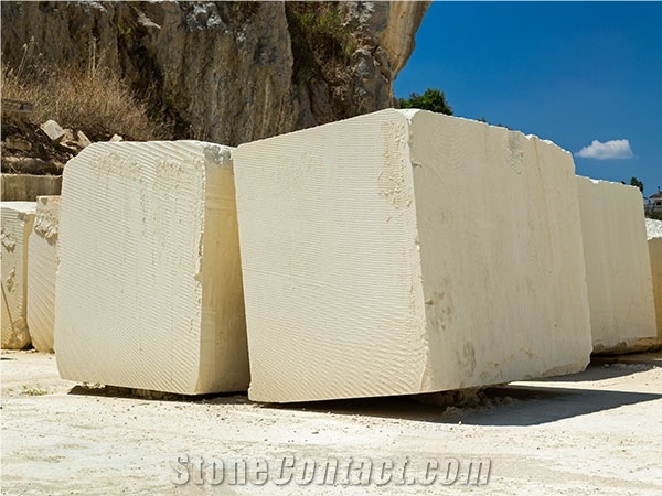 Pietra Bianca Di Ostuni-Pietra Di Ostuni Raw Block